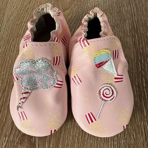 Robeez Baby Leather Shoes/Popcorn Print Candy&Treat Appliqué Size: 0-6 months